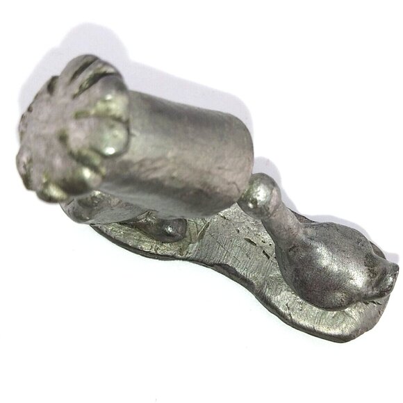 C.R. Gibson Co. The Casual Observer Sunbonnet Sue & Goose 2" T Pewter Sculpture - Picture 6 of 8